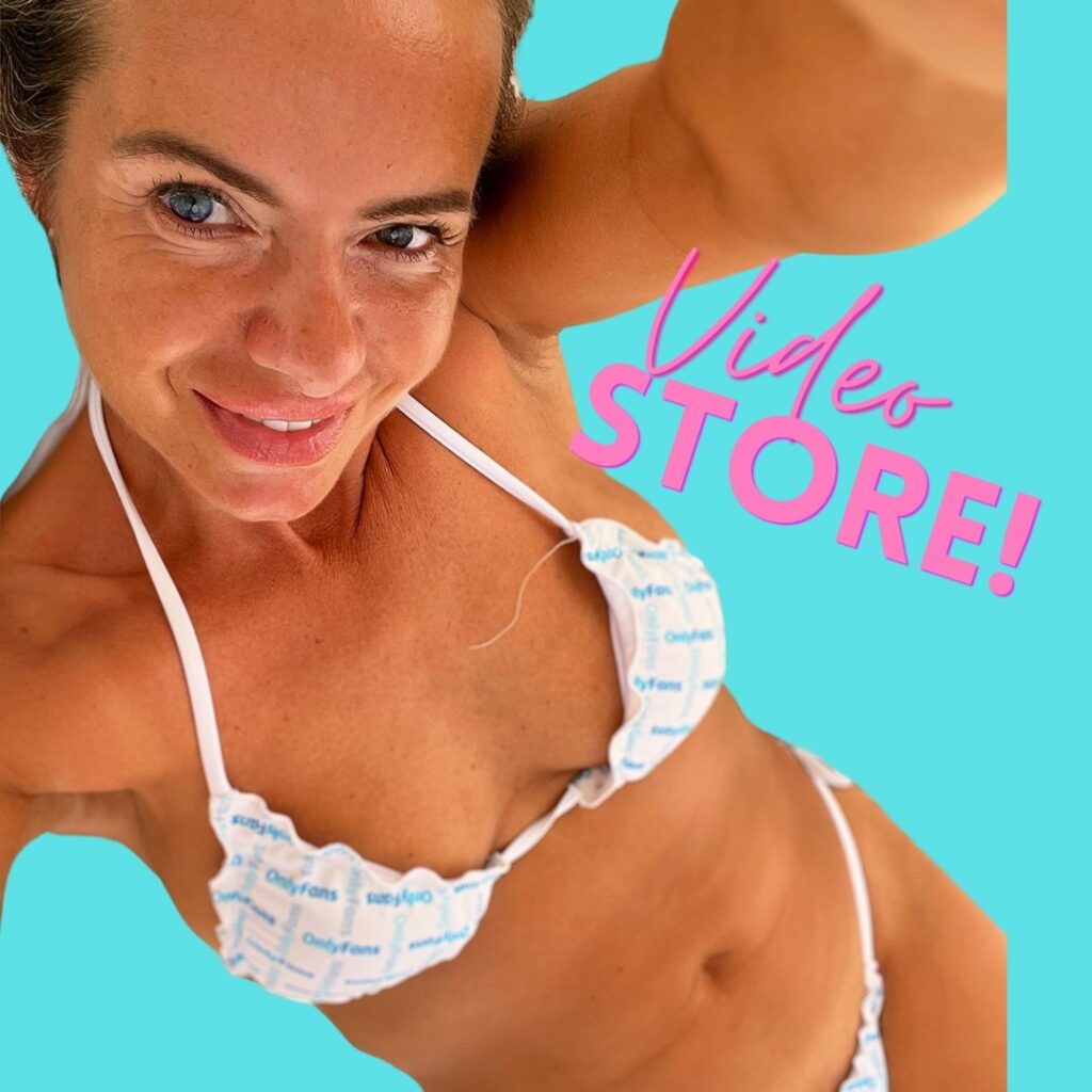 image of the british onlyfans model Amica’s Vid Store with username @amicabentley