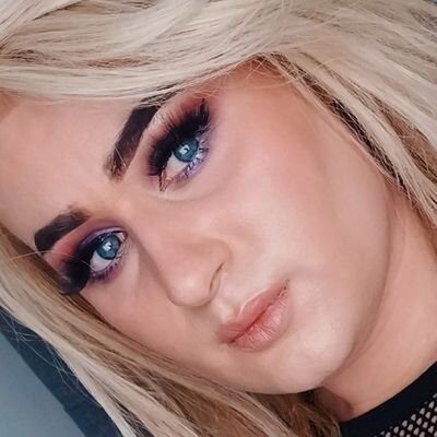 image of the british onlyfans model Sasha King with username @sashakinguk