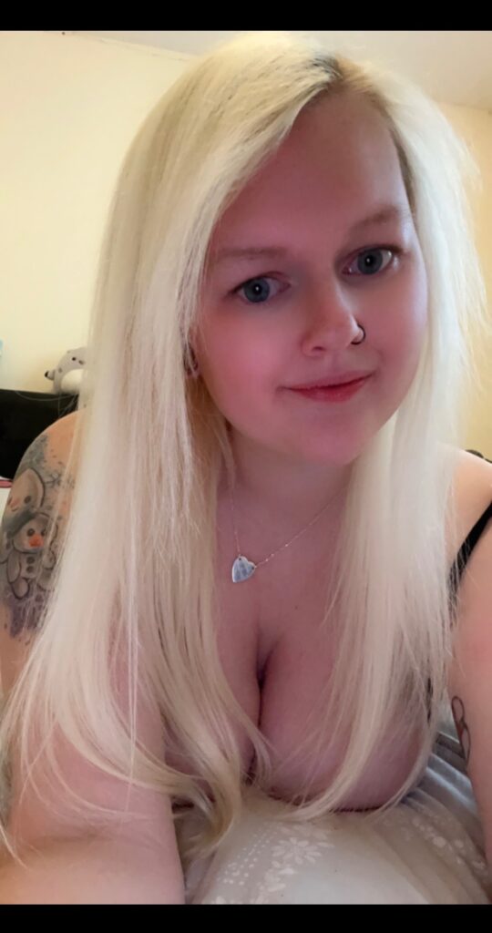 image of the british onlyfans model | ʟɪᴠᴇ ꜱᴇxᴛɪɴɢ ᴡɪᴛʜ ɴᴀᴍᴇ with username @bellachelseafree