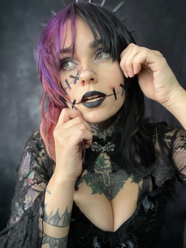 image of the british onlyfans model BIG TIDDY BRITISH GIRL with username @laheldoll