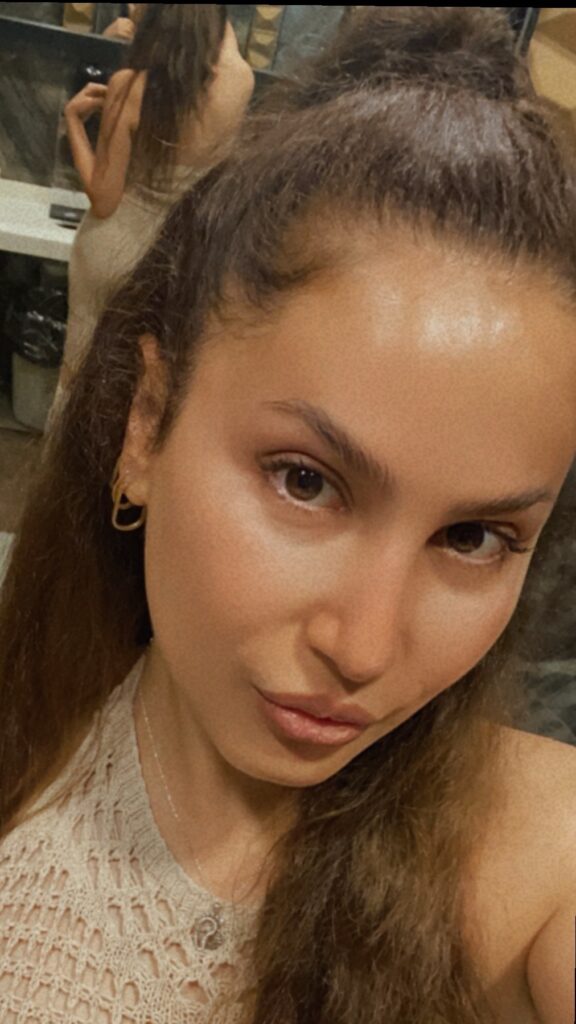 image of the british onlyfans model Turkish ts merve with username @londonshemale