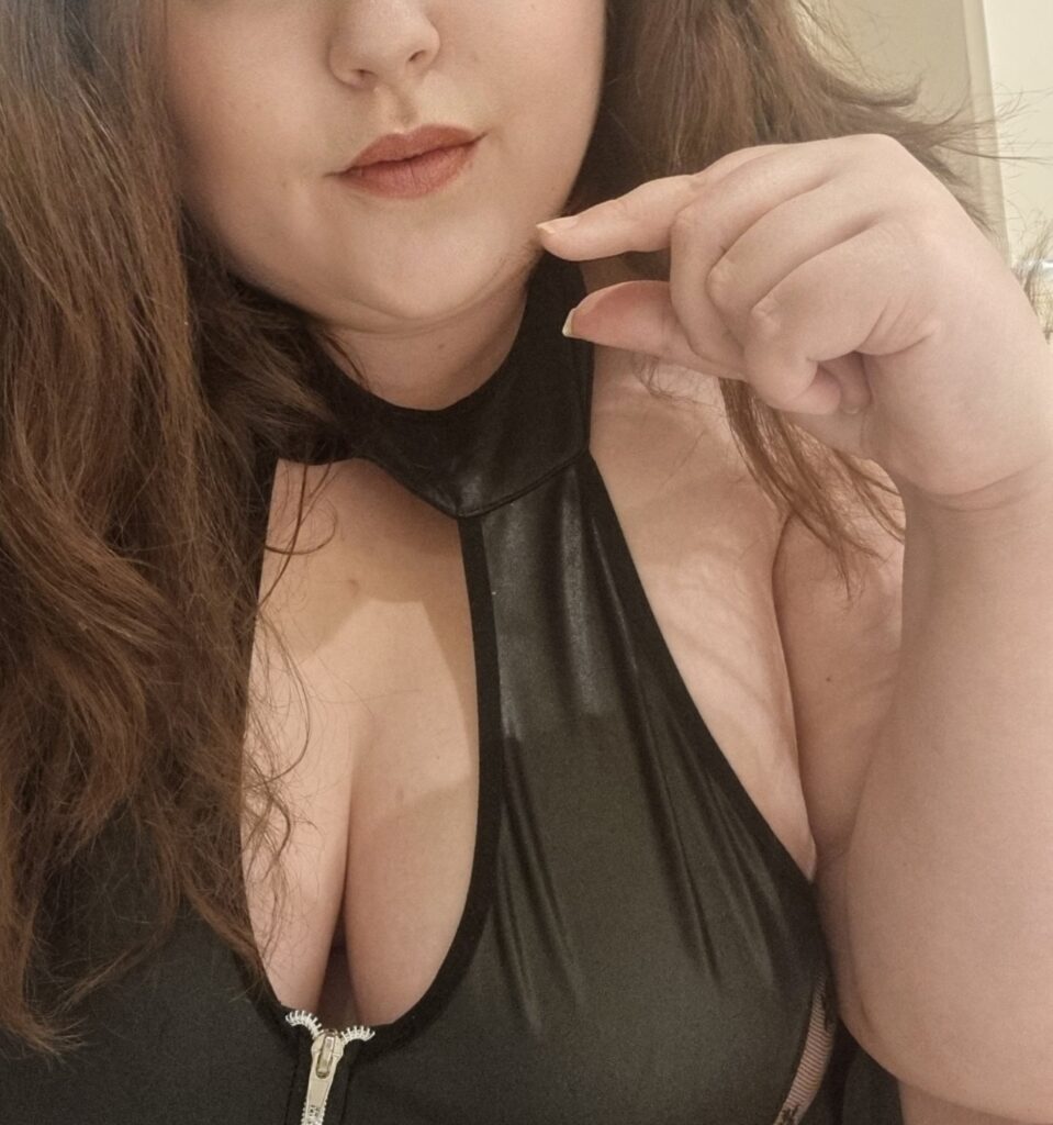image of the british onlyfans model MISTRESS ELLA   BBW Femdom   SPH Cuck with username @ellastarfire