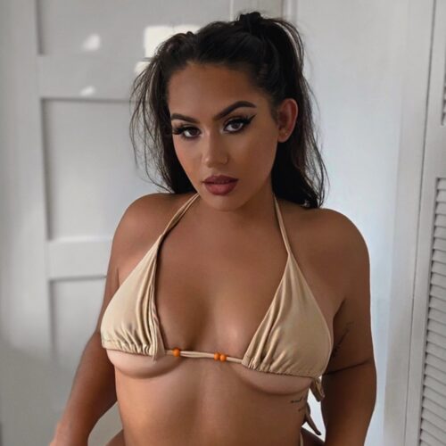 image of the british onlyfans model BIG ASS PETITE SPANISH CHICA✨ with username @lozmia