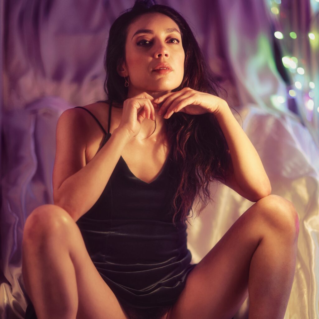 image of the british onlyfans model Rebecca Tun with username @rebeccatun