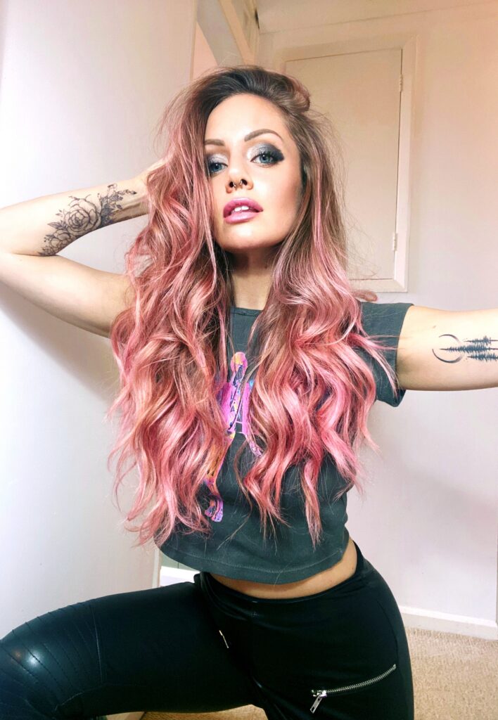 image of the british onlyfans model Suzi Star with username @suzistar