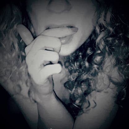 image of the british onlyfans model ❤Sexmonkey&Scarlet❤ with username @sexmonkeyandscarlet