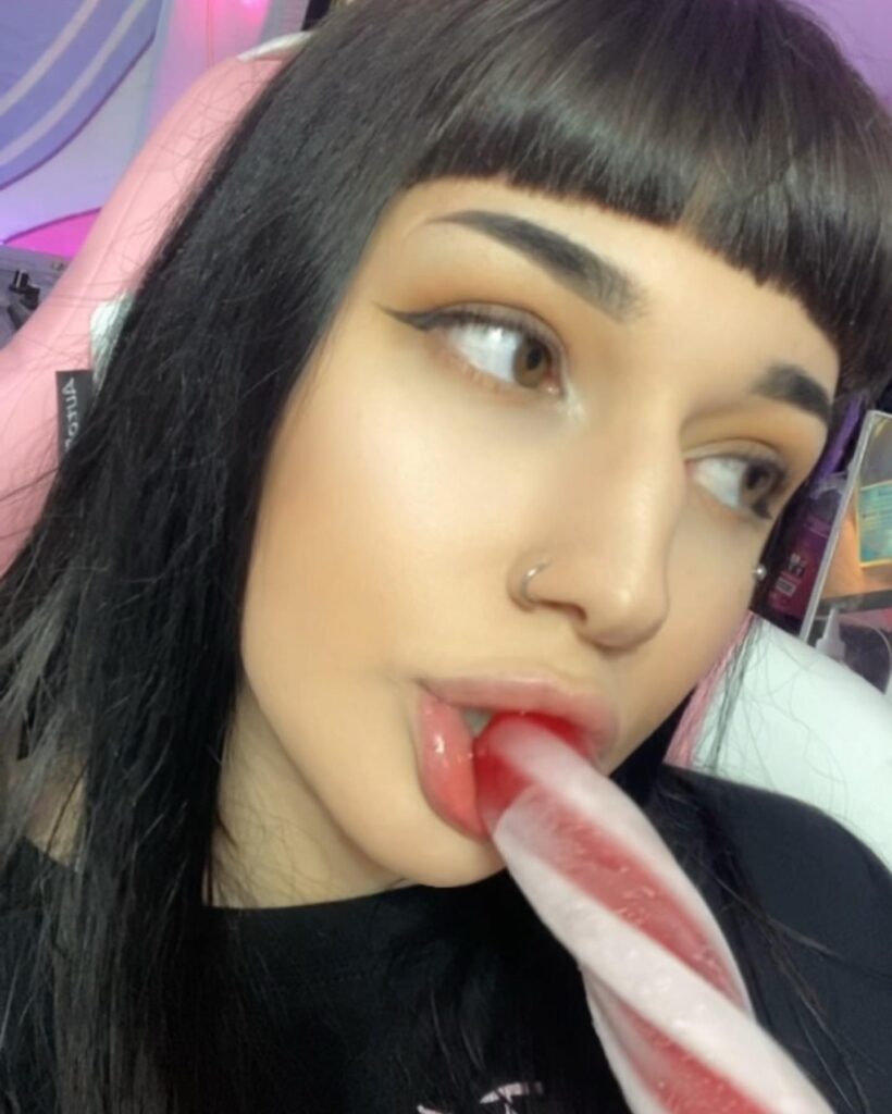 image of the british onlyfans model Danielle with username @dpatrappa