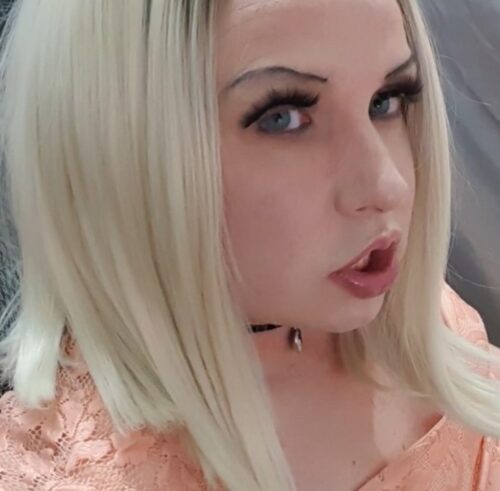 image of the british onlyfans model Ana Keel with username @girlycock