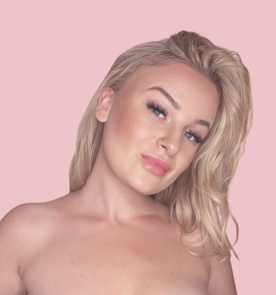 image of the british onlyfans model Layla Swan with username @layla.swan
