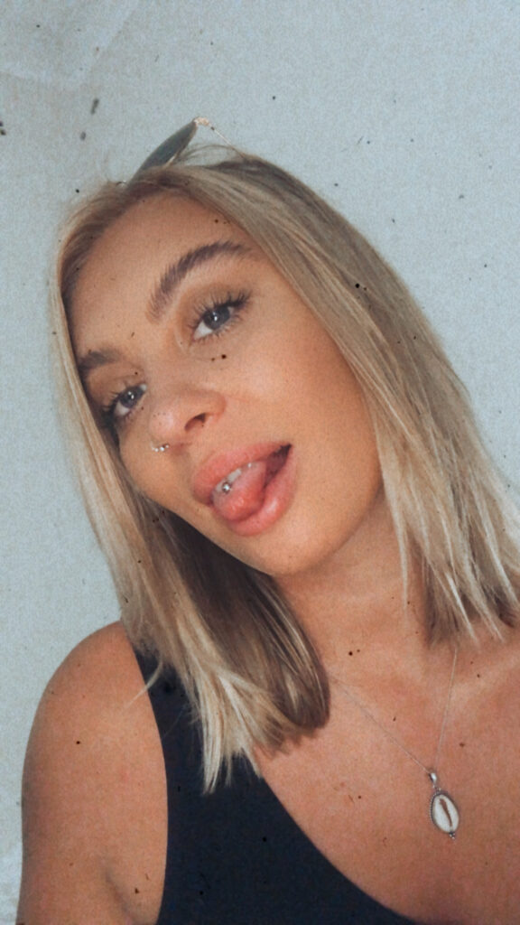 image of the british onlyfans model OLIVE with username @onlyolive