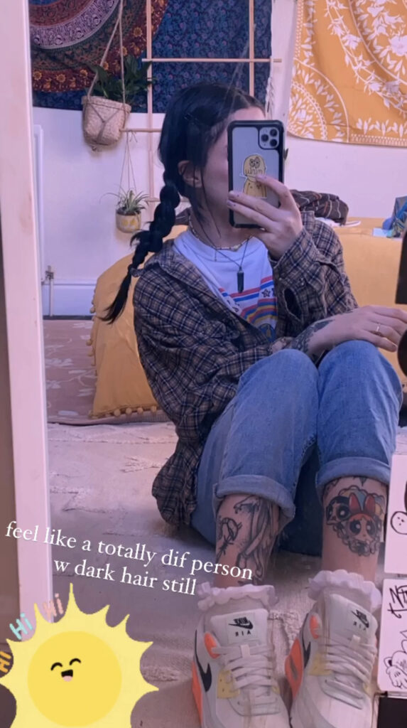 image of the british onlyfans model lilc0smic with username @lilc0smic