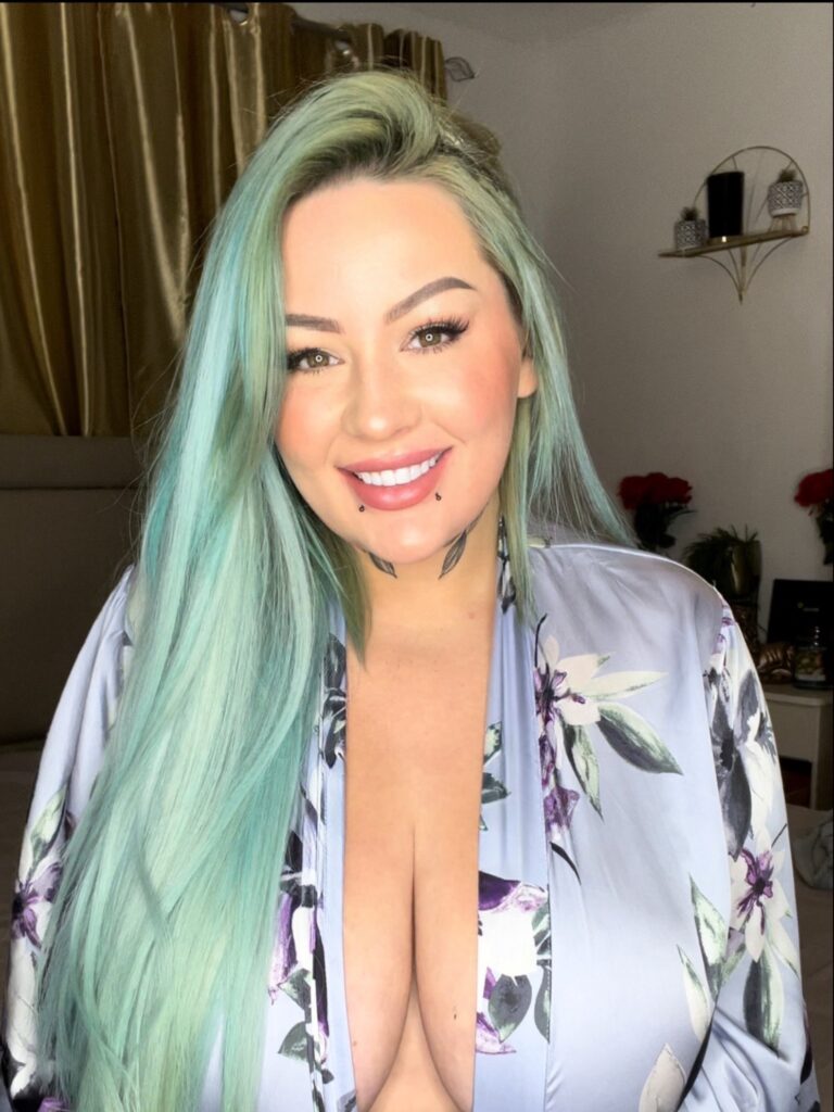 image of the british onlyfans model MissHazelHeart  38H NATURAL TITS with username @misshazelheart