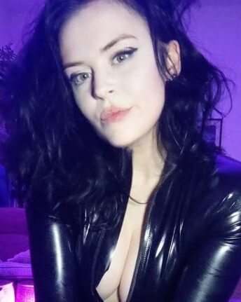 image of the british onlyfans model Rhona with username @rhona