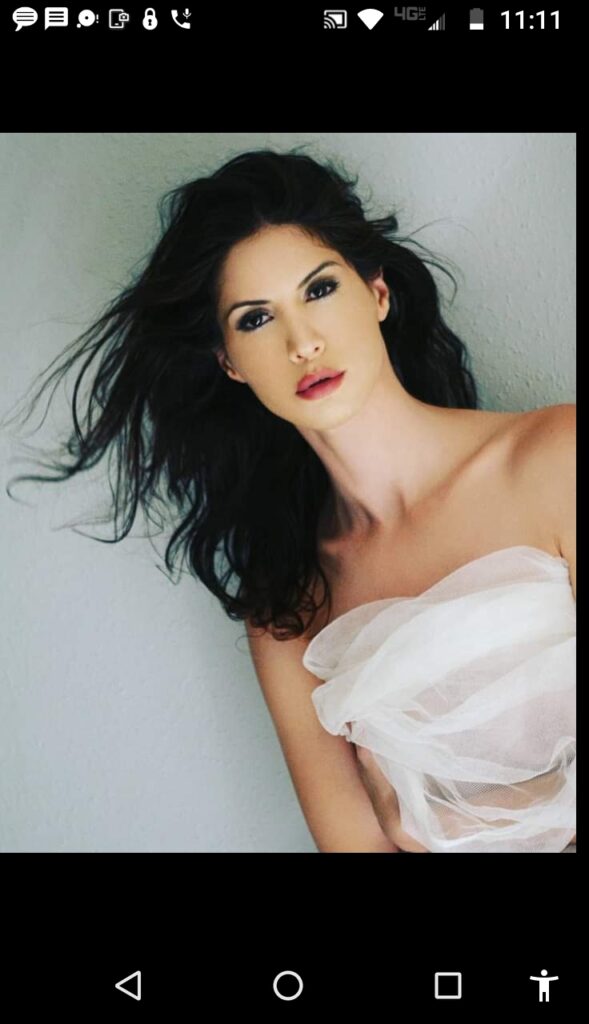 image of the british onlyfans model H'Elle Joy Ryder with username @elle-joy-ryder